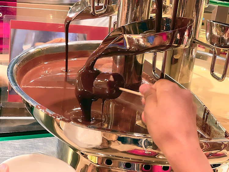 Intercontinental Hong Kong Chocolate fountain at Intercontinental Hong Kong