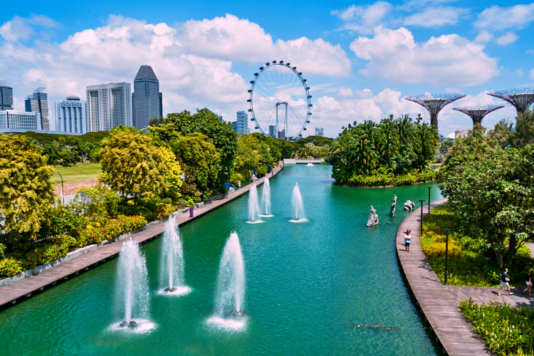 Gardens by the bay Gardens by the Bay